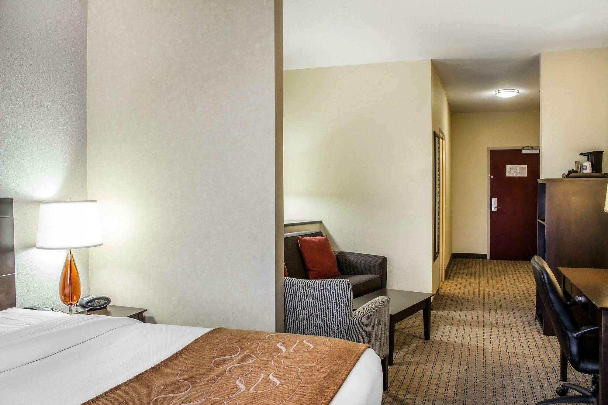 Comfort Suites Wilson - I - 95 Exterior foto